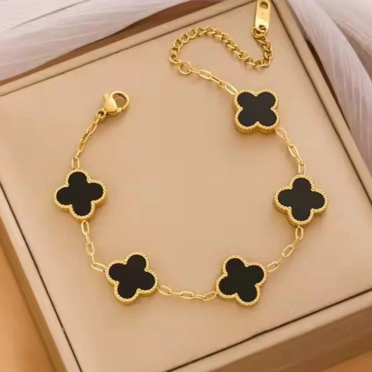 Clover Charm Bracelet - Black , Lucky Symbol
